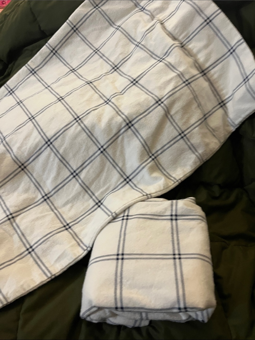 Koolaburra ~White with Blue Stripes Plaid Pillow Cases shams 100% Cotton~ 2